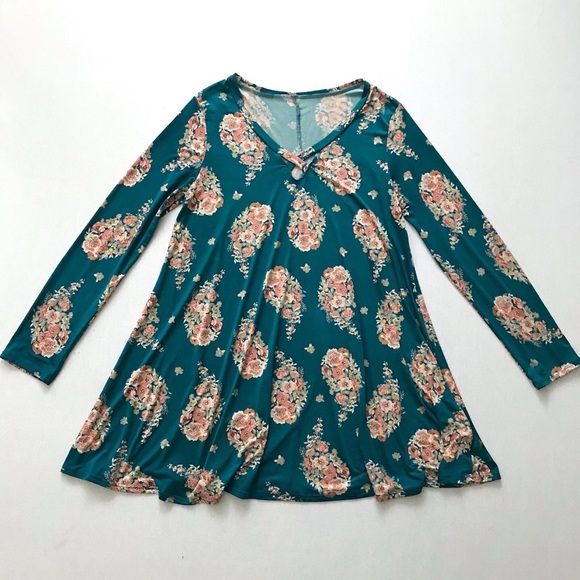 Tops - Floral Swing Top